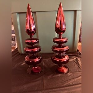 2 purple finials
